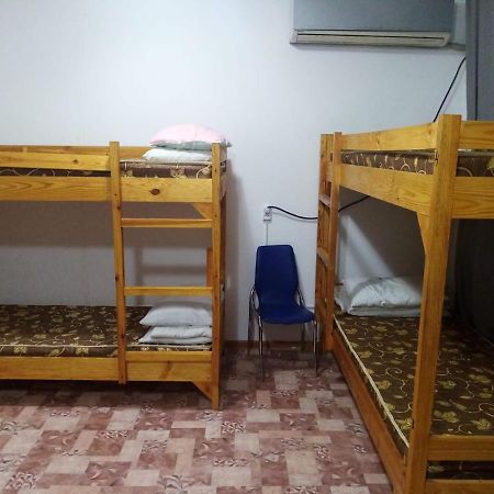Hostel Raikhan Atyraū Esterno foto